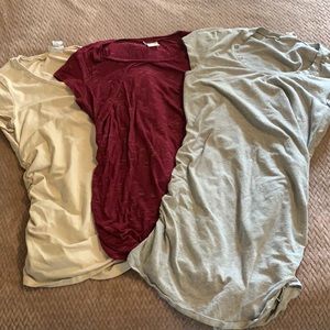 3 ruched fitted maternity T’s